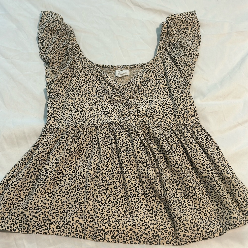 Women’s Small Cheetah Print Top